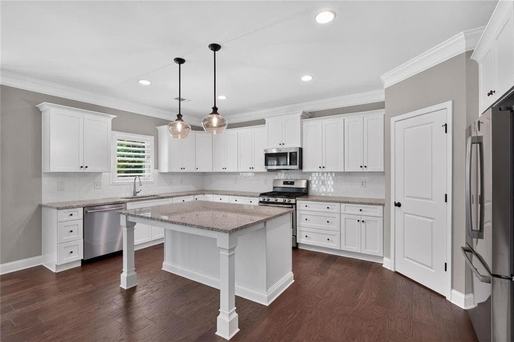 5 bedroom, 6 bathroom, 5,457 sq ft single family residence for sale at 7473 Elderberry Drive, Douglasville, GA 30135 — photo 3