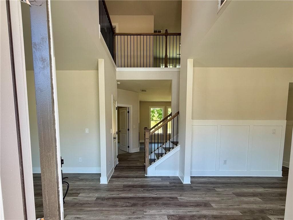 5 bedroom, 3 bathroom, 3,130 sq ft single family residence for sale at 4250 Shirebrook Trail, Hoschton, GA 30548 — photo 3