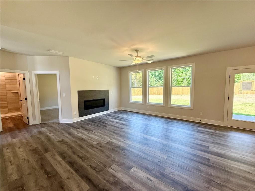 5 bedroom, 3 bathroom, 3,130 sq ft single family residence for sale at 4250 Shirebrook Trail, Hoschton, GA 30548 — photo 9