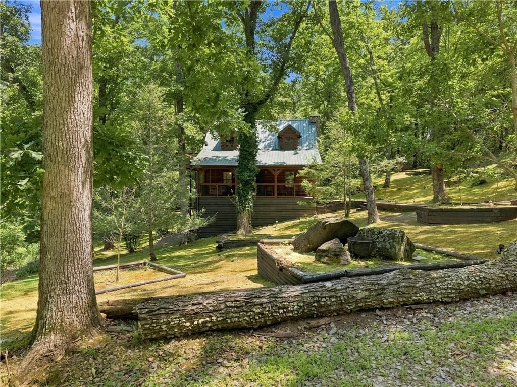 4 bedroom, 3 bathroom, 2,192 sq ft single family residence for sale at 126 Kelso Road, Jasper, GA 30143 — photo 4
