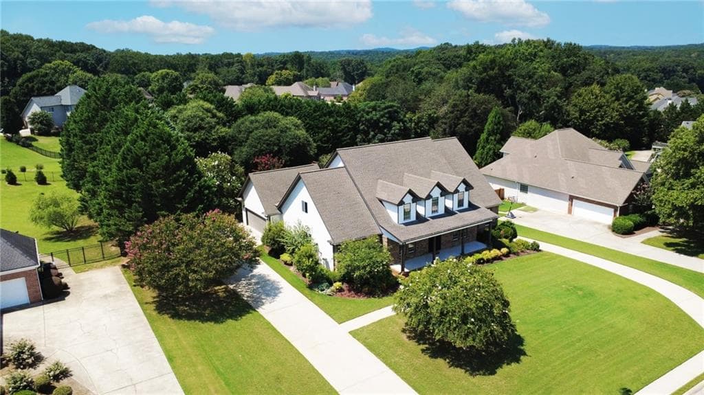 4 bedroom, 4 bathroom, 4,538 sq ft single family residence for sale at 1232 Reece Drive, Hoschton, GA 30548 — photo 3