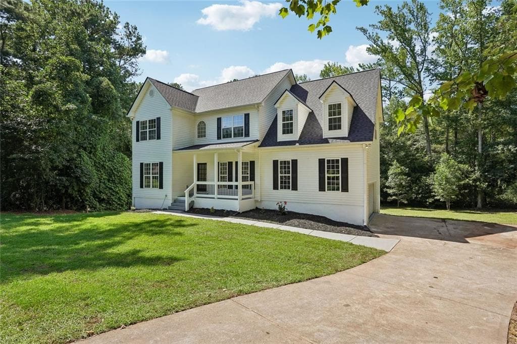 4 bedroom, 3 bathroom, 2,716 sq ft single family residence for sale at 161 Lake Ridge Drive, Newnan, GA 30263