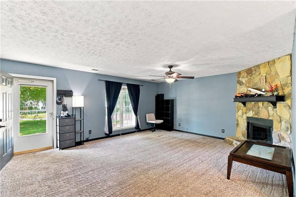 3 bedroom, 2 bathroom, 1,409 sq ft single family residence for sale at 105 Gwenellen Drive, Locust Grove, GA 30248 — photo 10