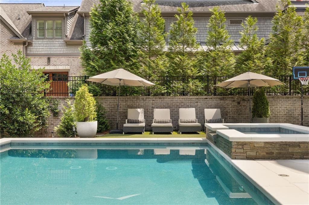 7 bedroom, 8 bathroom, 7,500 sq ft single family residence under contract at 4667 Dudley Lane, Atlanta, GA 30327 — photo 6