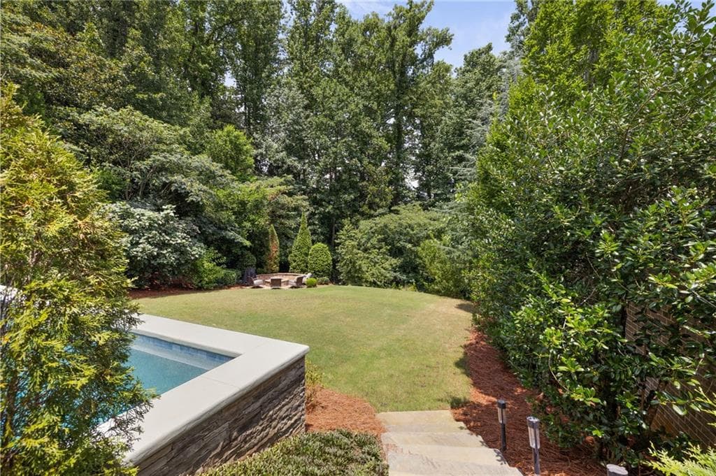 7 bedroom, 8 bathroom, 7,500 sq ft single family residence under contract at 4667 Dudley Lane, Atlanta, GA 30327 — photo 10