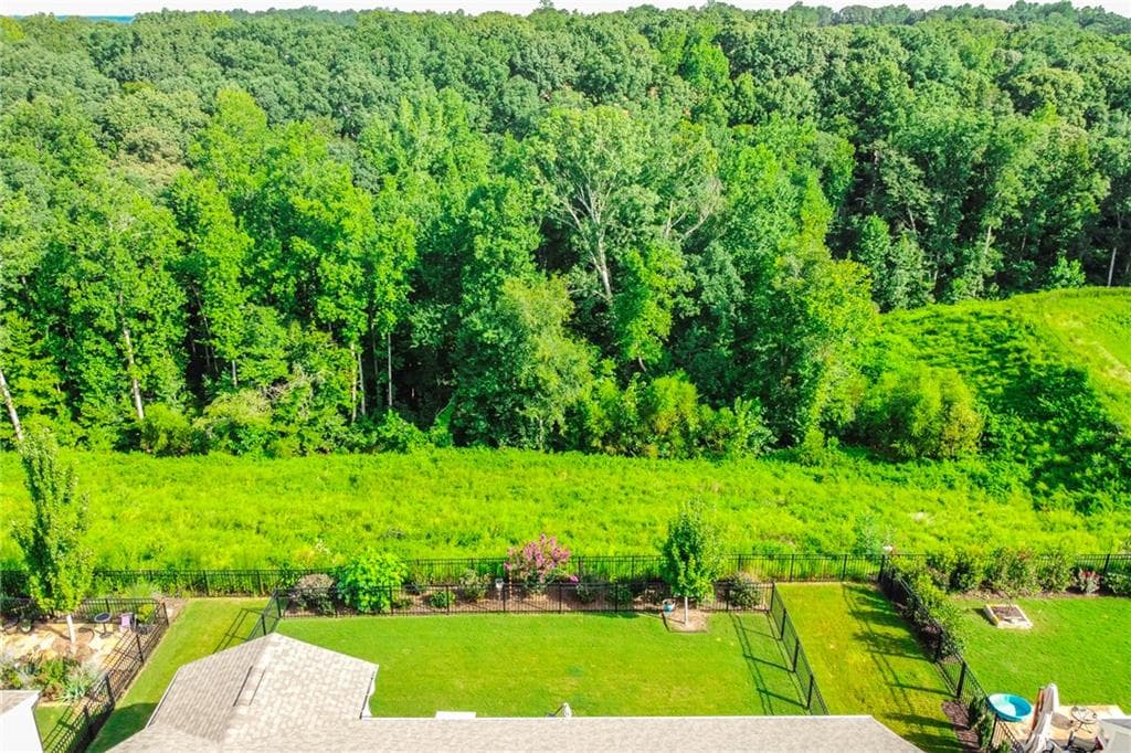 3 bedroom, 4 bathroom, 3,800 sq ft single family residence for sale at 5704 Miravista Way, Hoschton, GA 30548 — photo 8