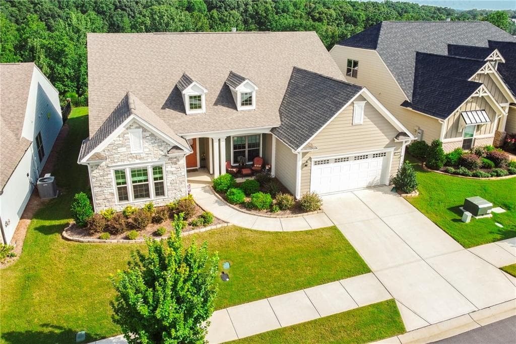 3 bedroom, 4 bathroom, 3,800 sq ft single family residence for sale at 5704 Miravista Way, Hoschton, GA 30548 — photo 5