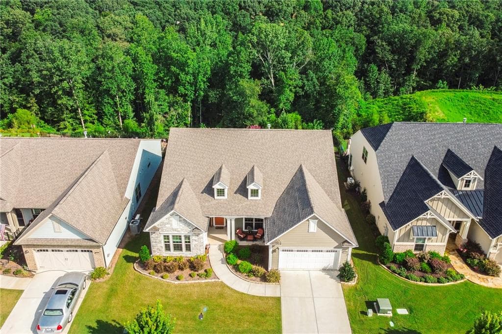 3 bedroom, 4 bathroom, 3,800 sq ft single family residence for sale at 5704 Miravista Way, Hoschton, GA 30548 — photo 6
