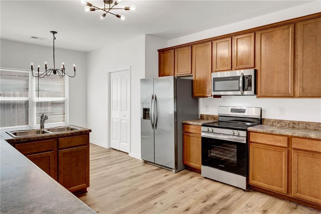 3 bedroom, 3 bathroom, 2,119 sq ft single family residence for rent at 315 Alcovy Way, Woodstock, GA 30188 for $2,350 a month — photo 6