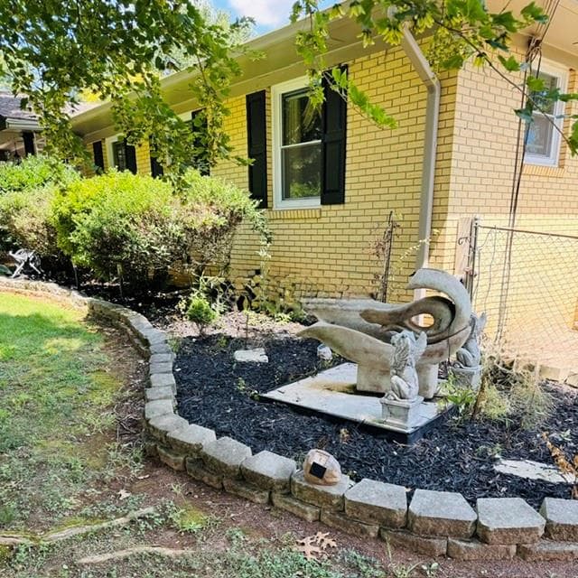 3 bedroom, 2 bathroom, 1,315 sq ft single family residence for sale at 1581 Old Rockmart Road, Silver Creek, GA 30173 — photo 6