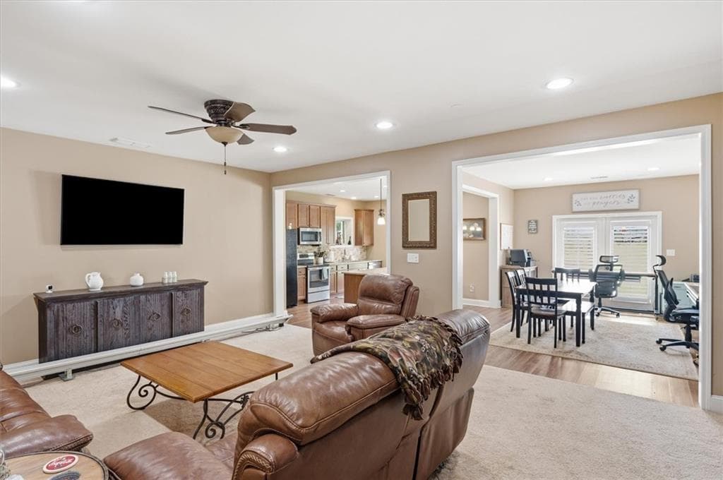 4 bedroom, 5 bathroom, 4,928 sq ft single family residence for sale at 1144 Pine Shadows Drive, Dallas, GA 30157 — photo 5