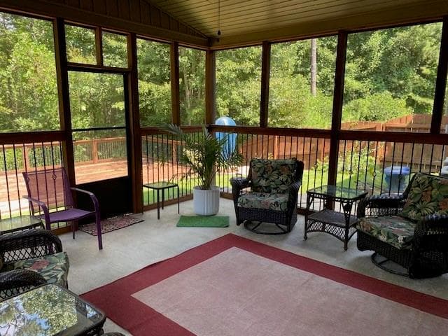 5 bedroom, 5 bathroom, 3,684 sq ft single family residence for sale at 9123 Overlook Drive, Jonesboro, GA 30238 — photo 7