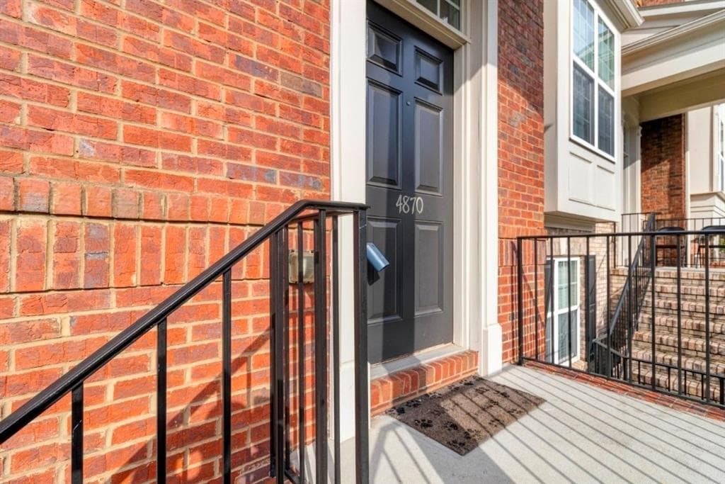 4 bedroom, 4 bathroom, 1,848 sq ft townhouse for sale at 4870 SELDON Way, Smyrna, GA 30080 — photo 3