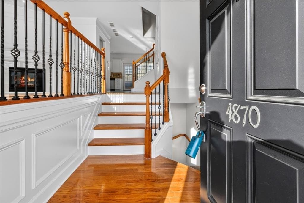 4 bedroom, 4 bathroom, 1,848 sq ft townhouse for sale at 4870 SELDON Way, Smyrna, GA 30080 — photo 4