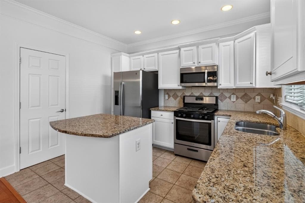 4 bedroom, 4 bathroom, 1,848 sq ft townhouse for sale at 4870 SELDON Way, Smyrna, GA 30080 — photo 9