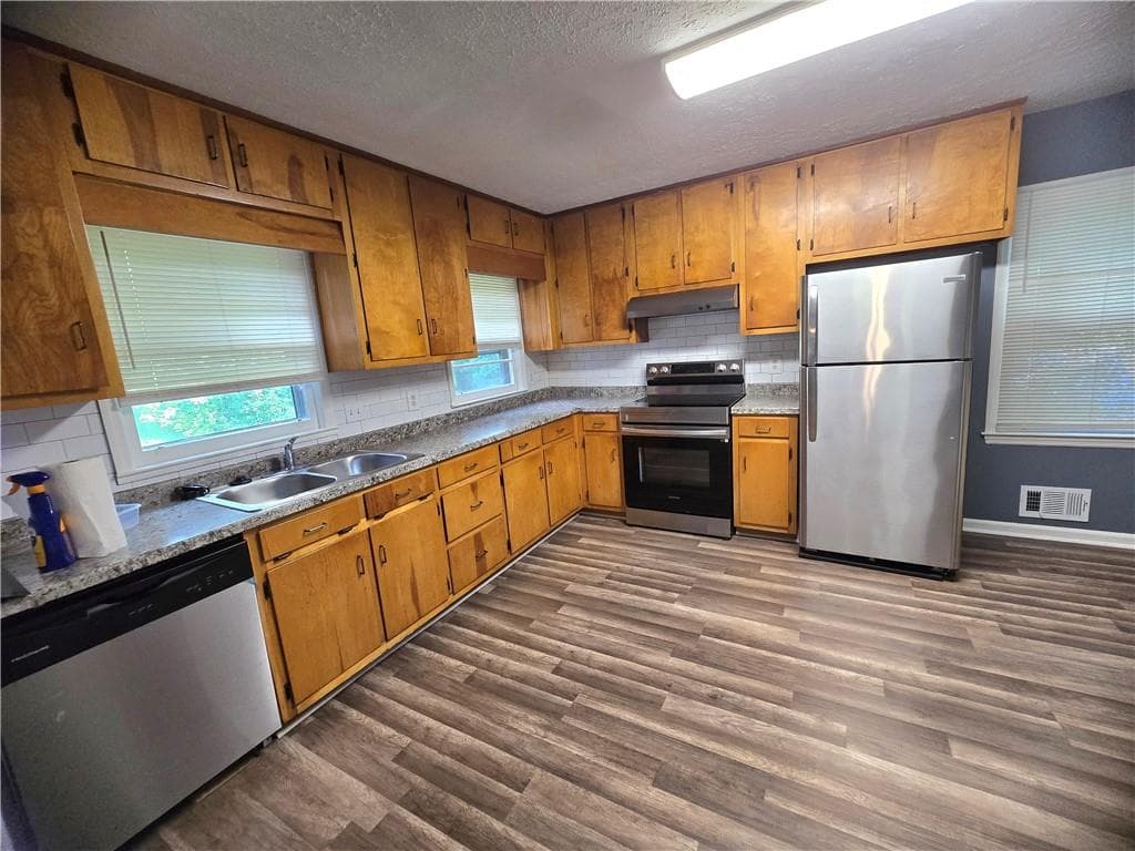 3 bedroom, 3 bathroom, 1,278 sq ft single family residence for rent at 3350 Scott Drive, Austell, GA 30106 for $1,900 a month — photo 9