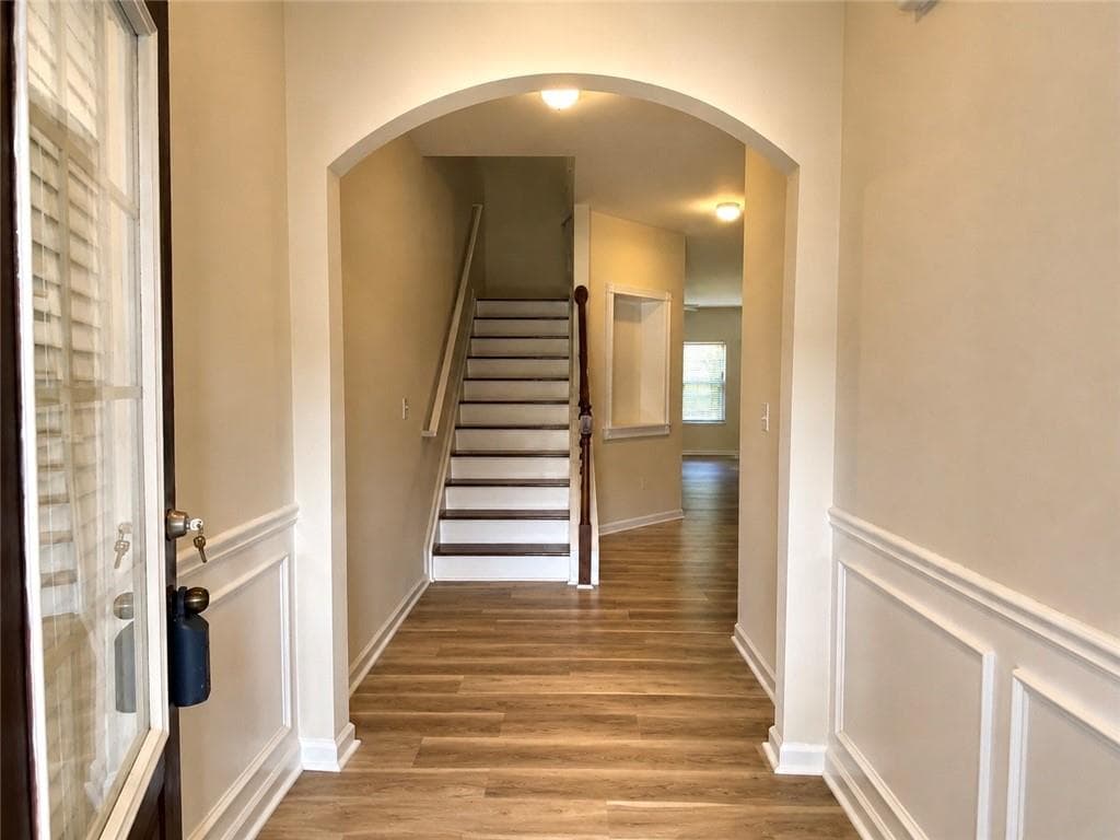 3 bedroom, 3 bathroom, 1,908 sq ft townhouse for sale at 3987 Isaac Court, Lilburn, GA 30047 — photo 2