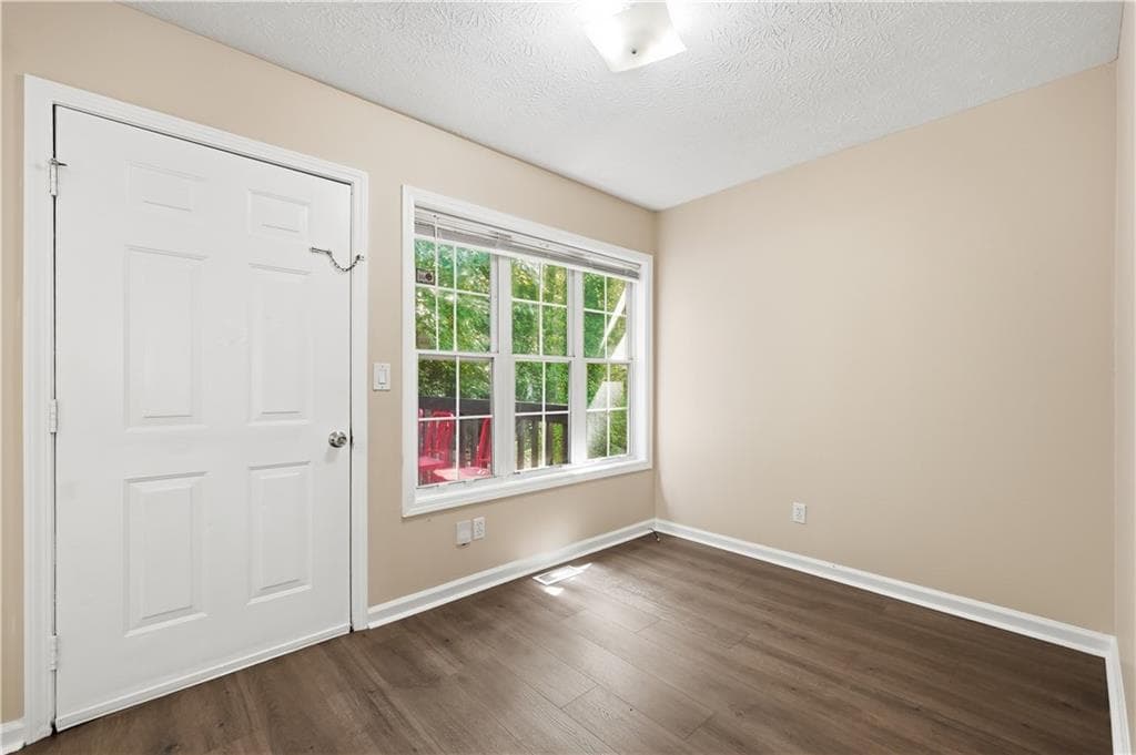 3 bedroom, 4 bathroom, 1,872 sq ft townhouse for sale at 135 Davis Mill Court, Lawrenceville, GA 30044 — photo 10