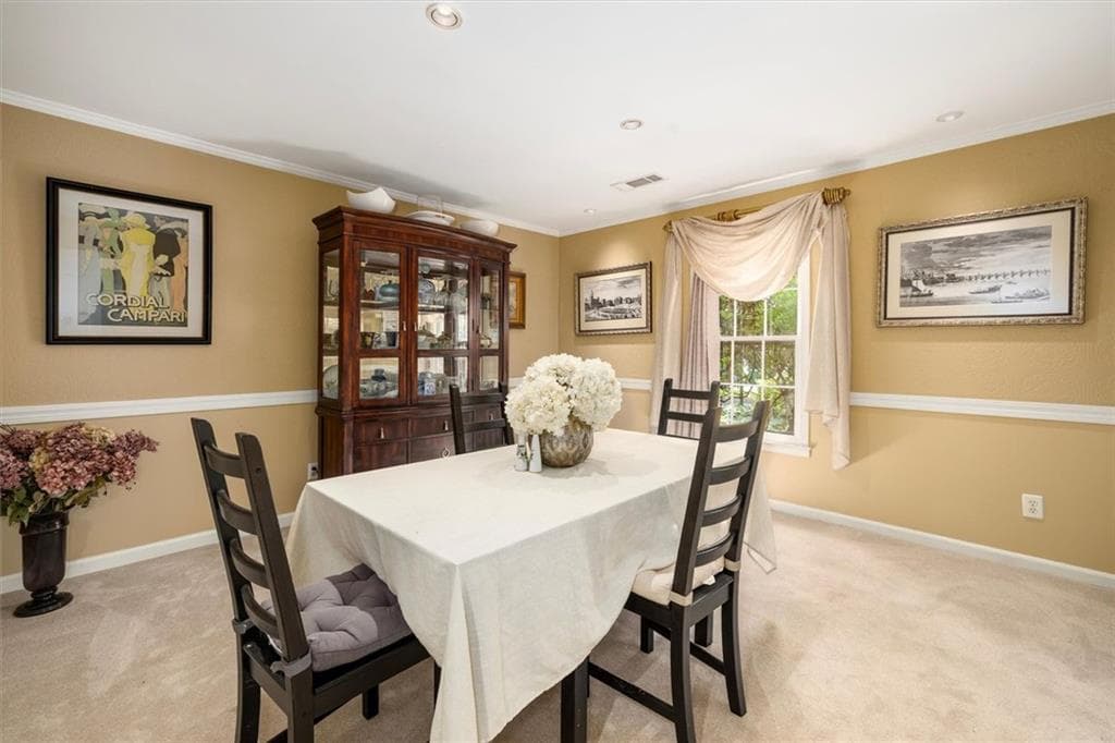 5 bedroom, 3 bathroom, 3,518 sq ft single family residence for sale at 2267 Oxbow Circle, Smoke Rise, GA 30087 — photo 10