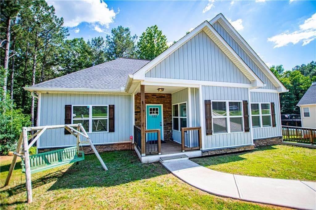 4 bedroom, 2 bathroom, 2,121 sq ft single family residence for sale at 133 Pebblebrook Way, Temple, GA 30179 — photo 2