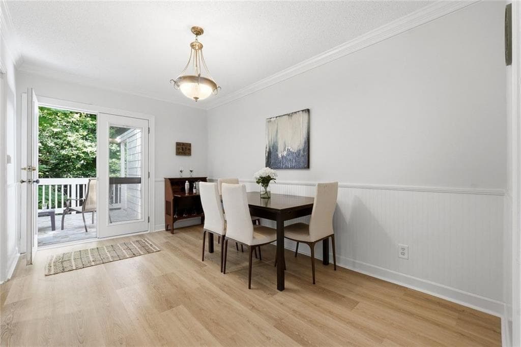 1 bedroom, 1 bathroom, 808 sq ft condominium under contract at 2355 Henderson Mill Road 4, Atlanta, GA 30345 — photo 8