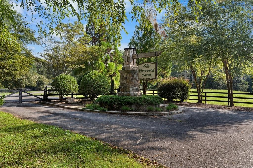 5 bedroom, 5 bathroom, 3,119 sq ft single family residence for sale at 75 Rivercreek Crossing, Kingston, GA 30145 — photo 6