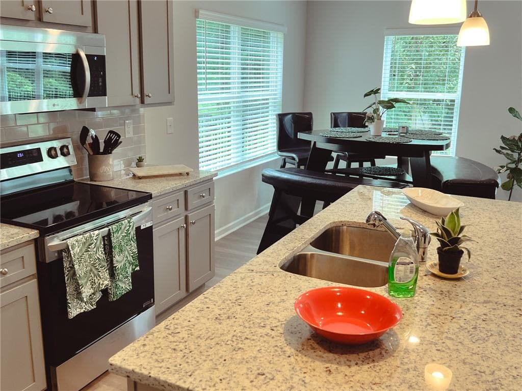 5 bedroom, 3 bathroom, 2,677 sq ft single family residence for rent at 109 Cedar Wood Trace, Winder, GA 30680 for $2,600 a month — photo 5