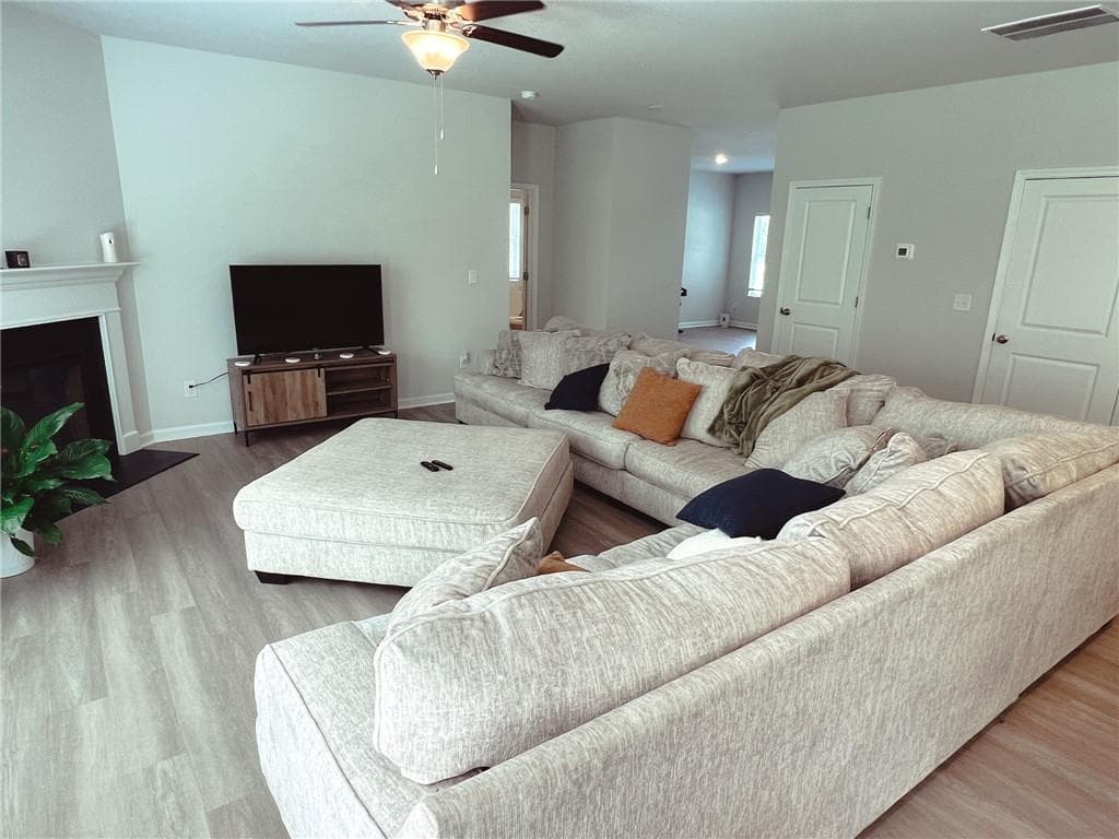 5 bedroom, 3 bathroom, 2,677 sq ft single family residence for rent at 109 Cedar Wood Trace, Winder, GA 30680 for $2,600 a month — photo 9