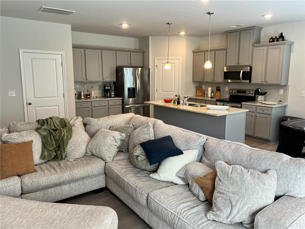 5 bedroom, 3 bathroom, 2,677 sq ft single family residence for rent at 109 Cedar Wood Trace, Winder, GA 30680 for $2,600 a month — photo 10
