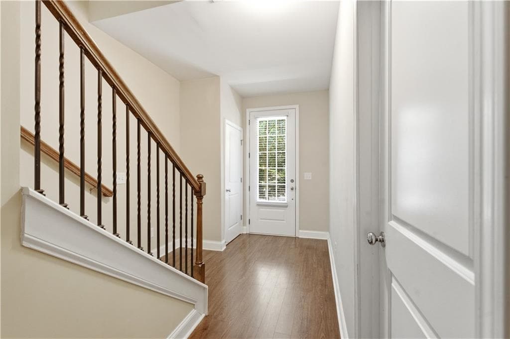 4 bedroom, 4 bathroom, 2,288 sq ft townhouse for rent at 2270 Tenor Lane, Alpharetta, GA 30009 for $3,100 a month — photo 3