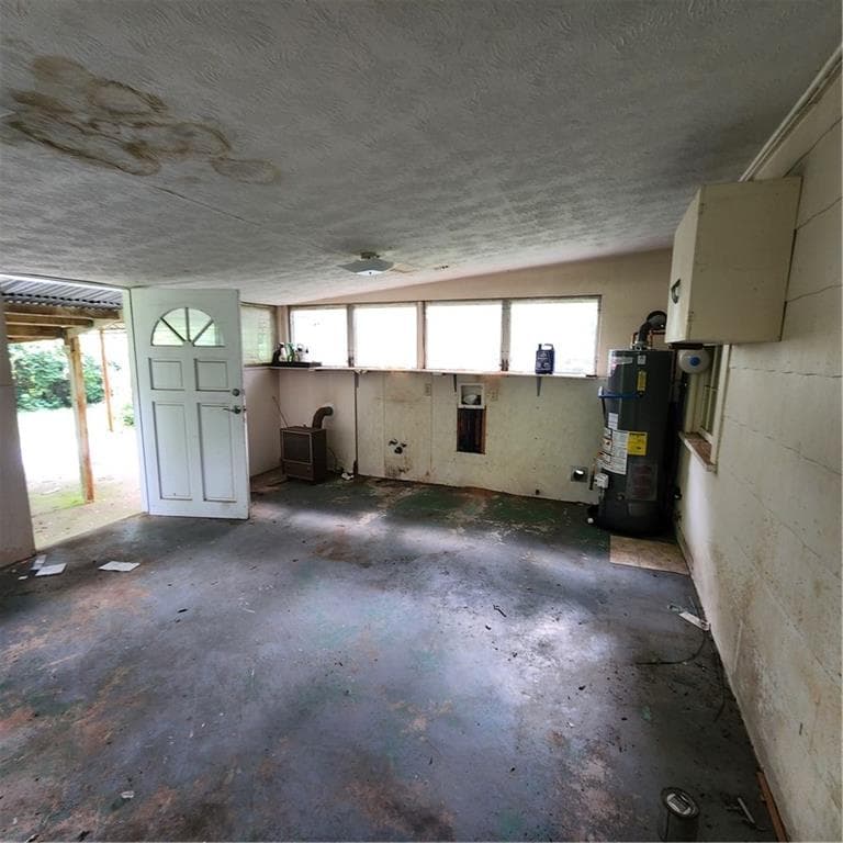 2 bedroom, 2 bathroom, 1,730 sq ft single family residence under contract at 5300 Flakes Mill Road, Ellenwood, GA 30294 — photo 7