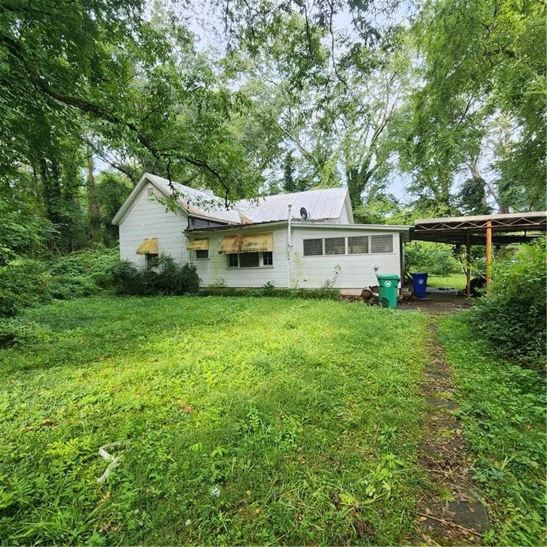 2 bedroom, 2 bathroom, 1,730 sq ft single family residence under contract at 5300 Flakes Mill Road, Ellenwood, GA 30294 — photo 8