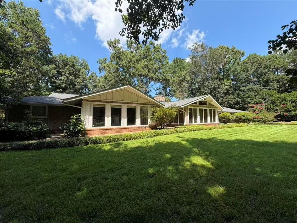 4 bedroom, 5 bathroom, 4,192 sq ft single family residence for sale at 250 Cagle Road, Roswell, GA 30075 — photo 5