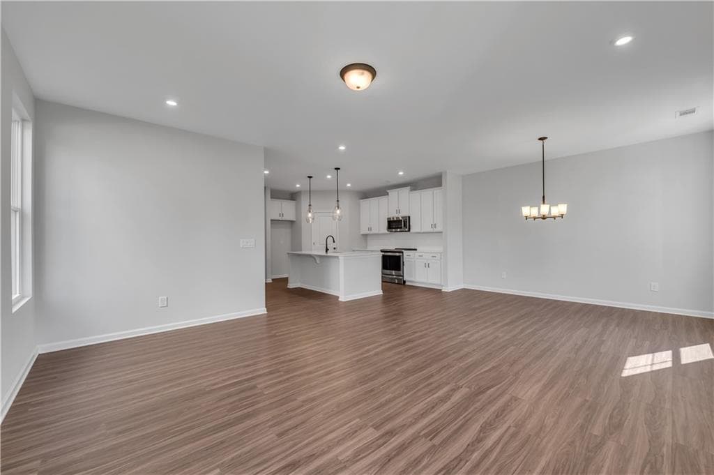 3 bedroom, 3 bathroom, 1,924 sq ft single family residence for rent at 3025 Cambridge Mill Mill, Acworth, GA 30102 for $2,499 a month — photo 2