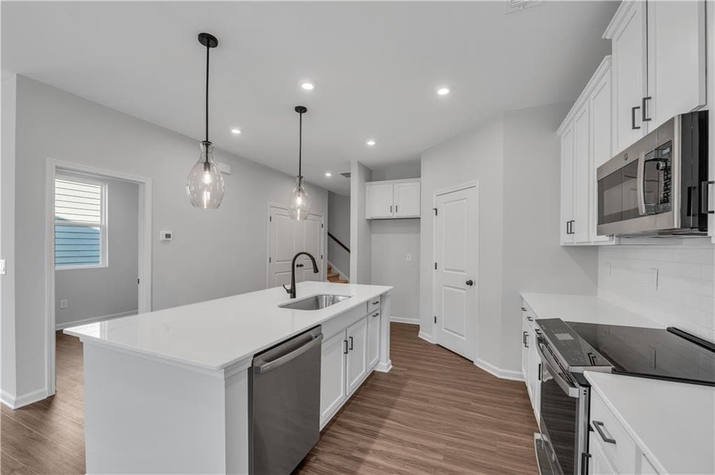 3 bedroom, 3 bathroom, 1,924 sq ft single family residence for rent at 3025 Cambridge Mill Mill, Acworth, GA 30102 for $2,499 a month — photo 9