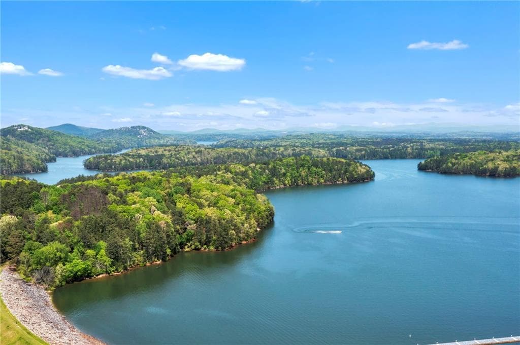 1 bedroom, 1 bathroom, 488 sq ft single family residence for sale at 24 Allatoona Landing cabin, Cartersville, GA 30121 — photo 2