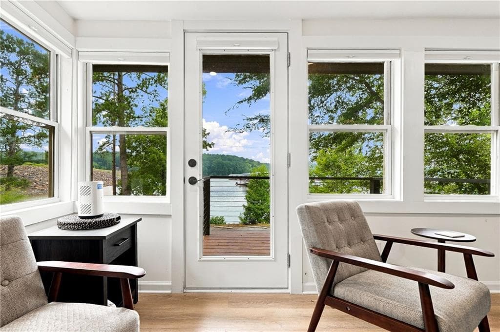 1 bedroom, 1 bathroom, 488 sq ft single family residence for sale at 24 Allatoona Landing cabin, Cartersville, GA 30121 — photo 4