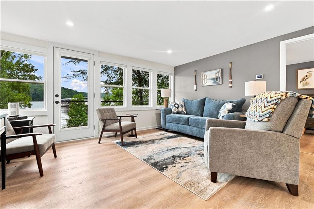 1 bedroom, 1 bathroom, 488 sq ft single family residence for sale at 24 Allatoona Landing cabin, Cartersville, GA 30121 — photo 6