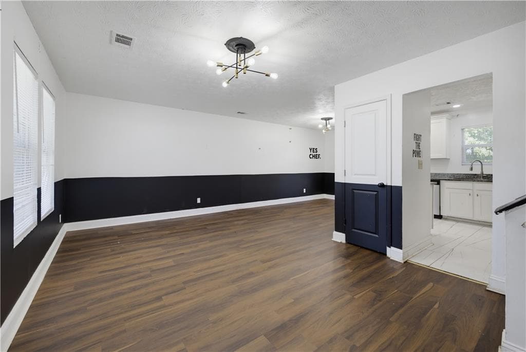 4 bedroom, 2 bathroom, 1,630 sq ft single family residence for sale at 3328 Clevemont Way, Ellenwood, GA 30294 — photo 6