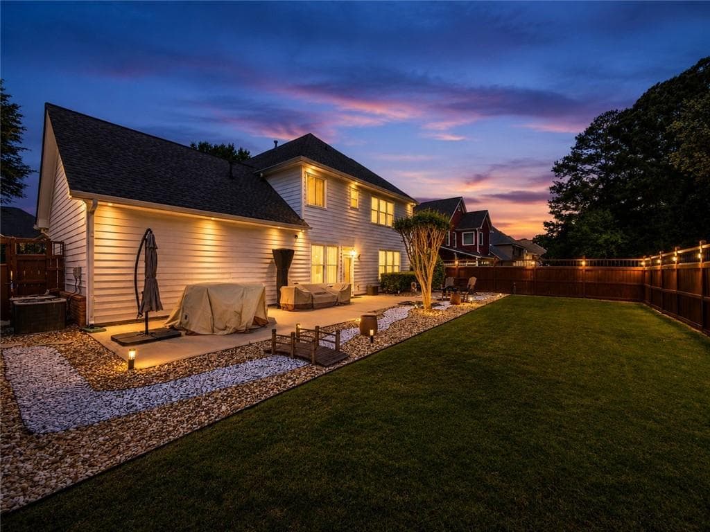 4 bedroom, 4 bathroom, 3,276 sq ft single family residence under contract at 540 Warm Springs Court, Loganville, GA 30052 — photo 2