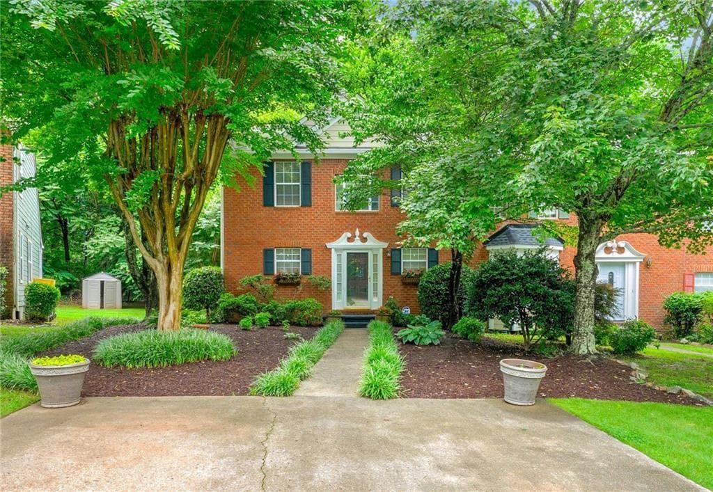 3 bedroom, 2 bathroom, 1,549 sq ft townhouse for sale at 3040 Majestic Park Court, Duluth, GA 30096