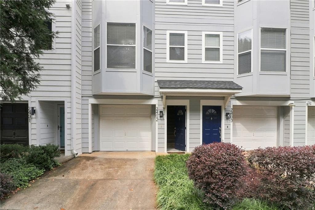 2 bedroom, 2 bathroom, 1,212 sq ft townhouse for sale at 951 Glenwood Avenue 2402, Atlanta, GA 30316 — photo 2