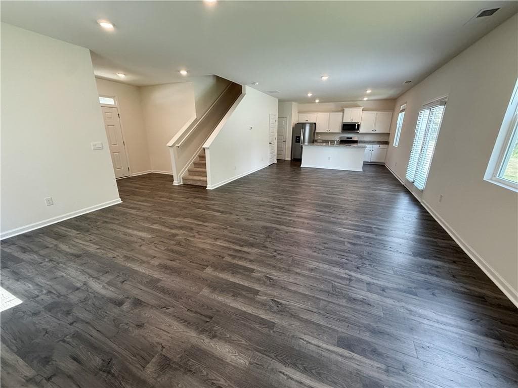 4 bedroom, 3 bathroom, 2,274 sq ft single family residence for rent at 174 woodbrook trl, Newnan, GA 30265 for $2,400 a month — photo 5