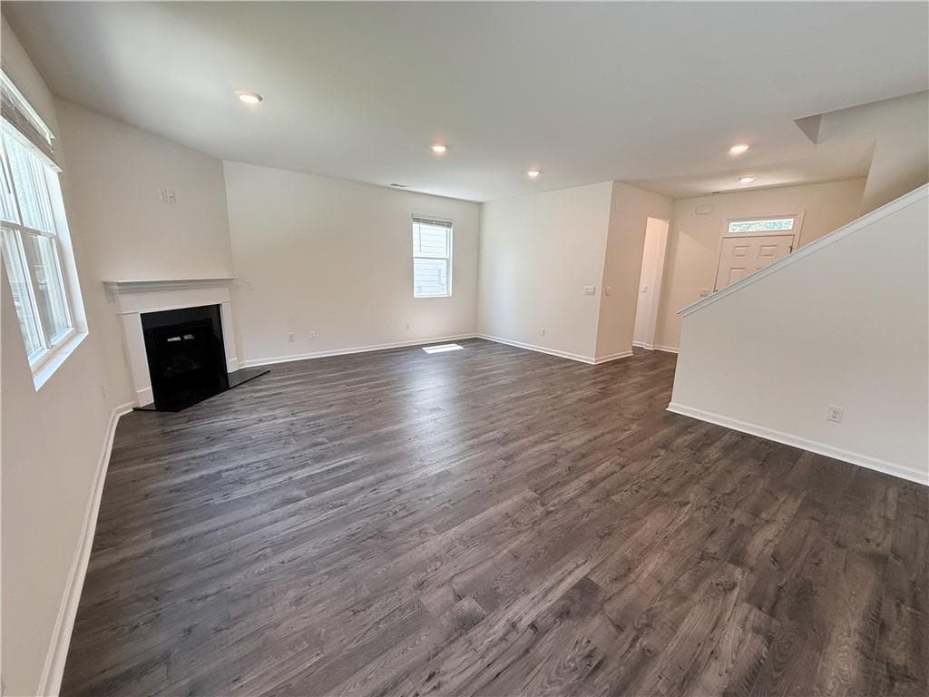 4 bedroom, 3 bathroom, 2,274 sq ft single family residence for rent at 174 woodbrook trl, Newnan, GA 30265 for $2,400 a month — photo 6