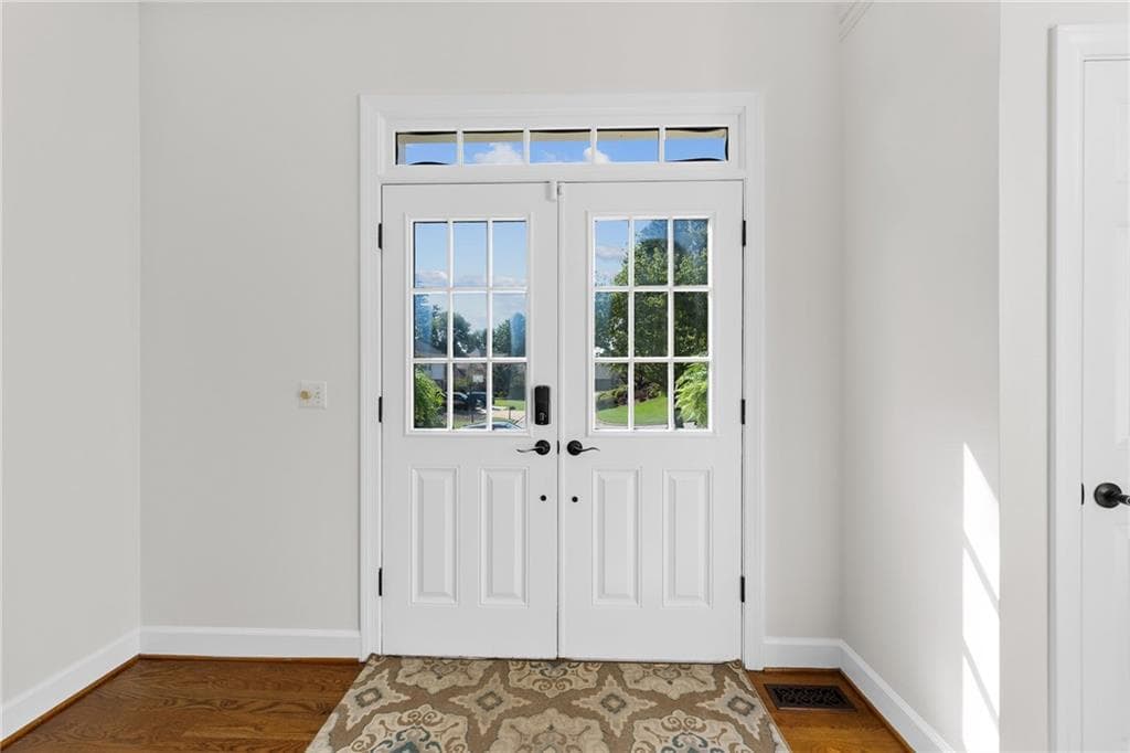 5 bedroom, 5 bathroom, 3,709 sq ft single family residence for sale at 10245 Groomsbridge Road, Johns Creek, GA 30022 — photo 8