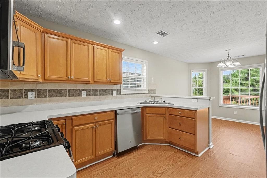5 bedroom, 2 bathroom, 2,112 sq ft single family residence for sale at 51 Wayne Meadows Court, Douglasville, GA 30134 — photo 7