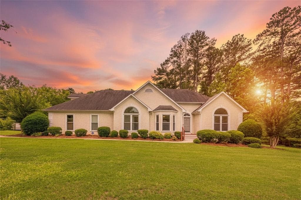 3 bedroom, 2 bathroom, 2,076 sq ft single family residence for sale at 155 Noble Forest Drive, Fayetteville, GA 30215 — photo 2