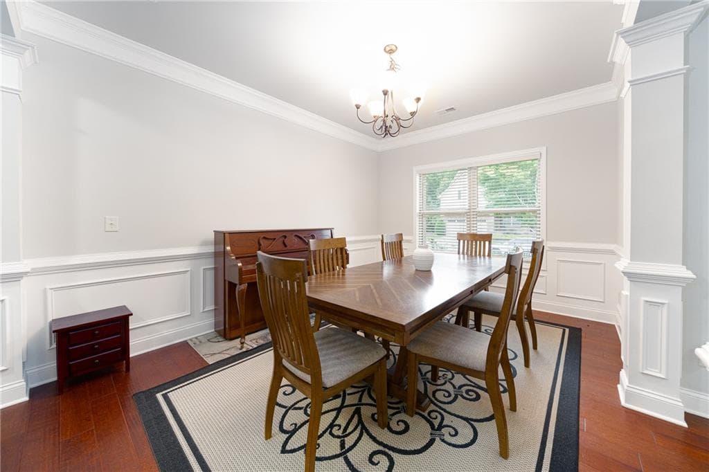 4 bedroom, 3 bathroom, 2,838 sq ft single family residence for sale at 5543 Leaf Ridge Lane, Buford, GA 30518 — photo 9