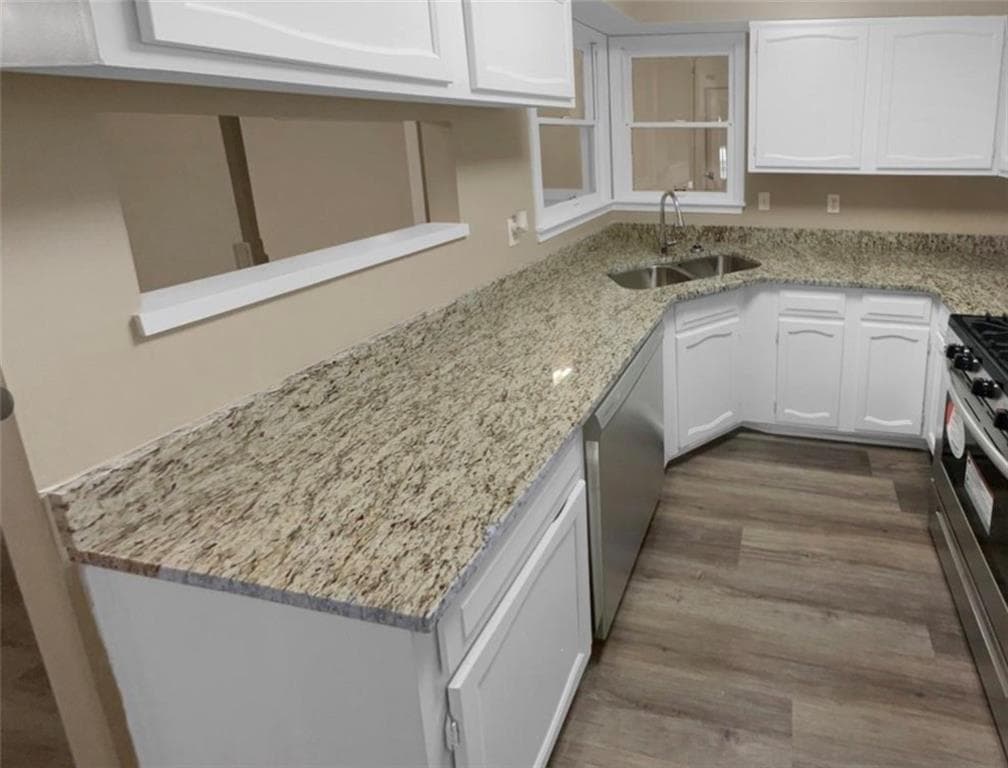 2 bedroom, 3 bathroom, 1,300 sq ft townhouse for sale at 688 Stratford Green, Avondale Estates, GA 30002 — photo 7