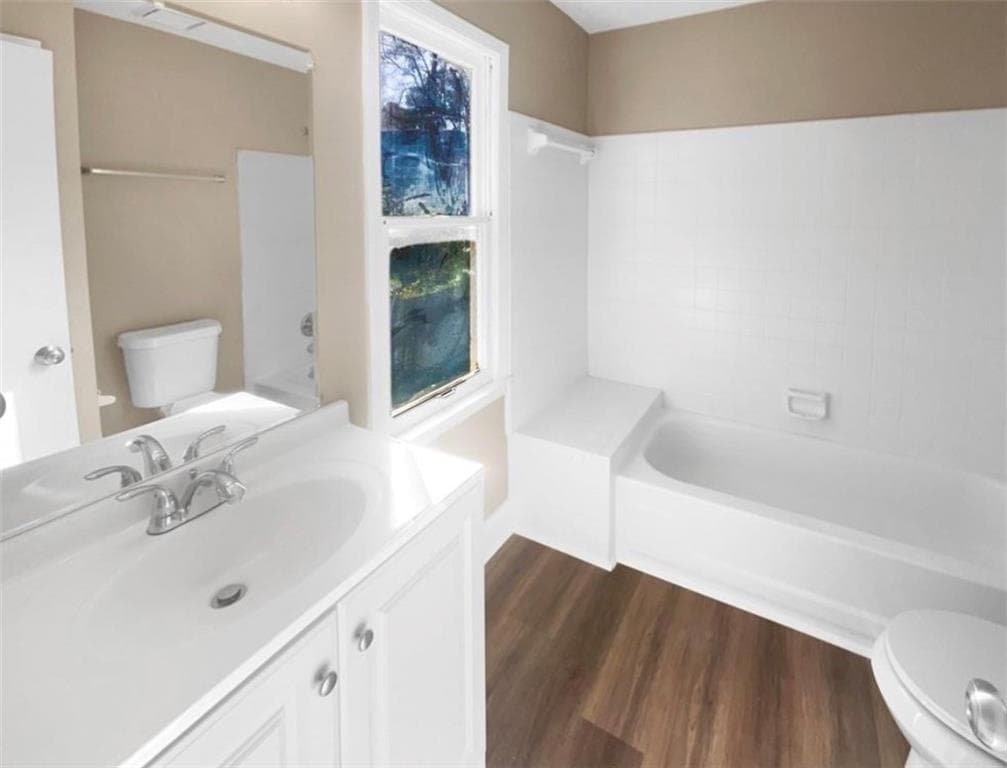 2 bedroom, 3 bathroom, 1,300 sq ft townhouse for sale at 688 Stratford Green, Avondale Estates, GA 30002 — photo 10
